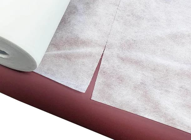 Disposable Non-Fitted Non-Woven Bed Sheet Roll 2
